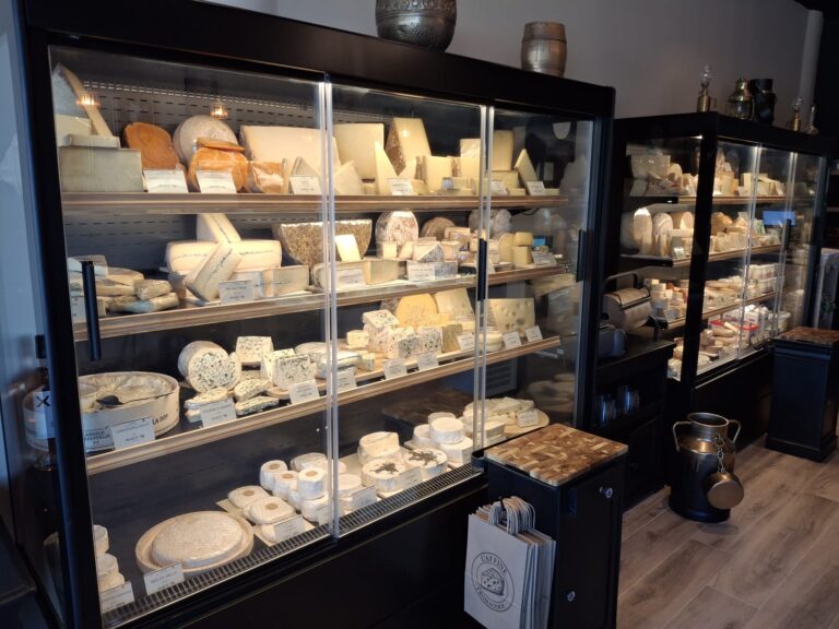 Vitrine fromage cotinus